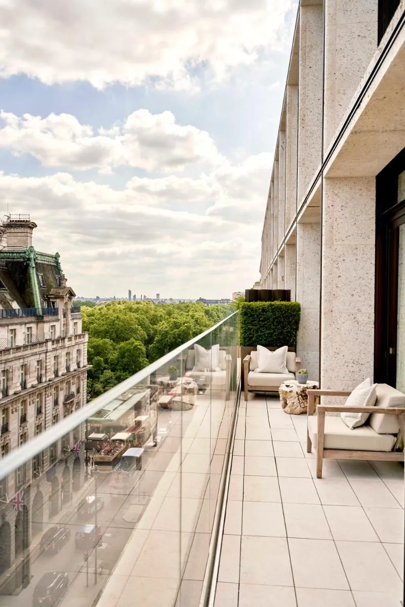 Image 3 of 1 Hotel Mayfair