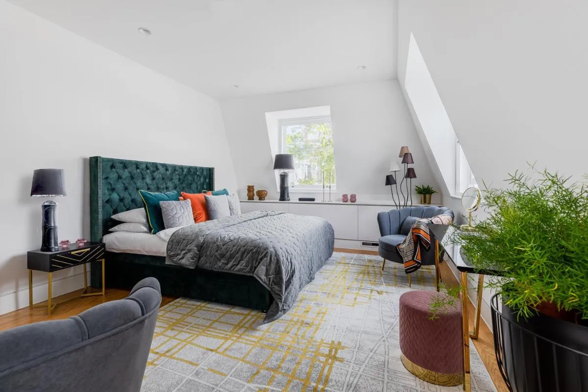 Image 1 of 1st Class Covent Garden Residences for 1st Class Guests