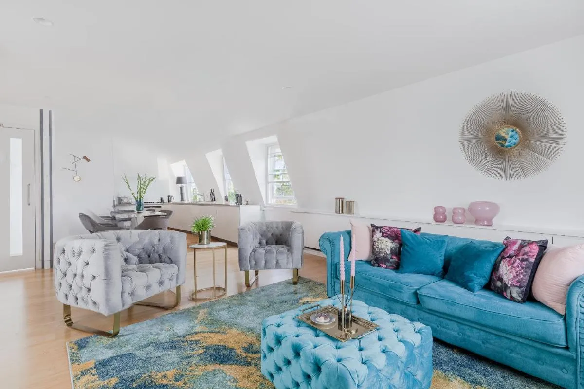 Image 2 of 1st Class Covent Garden Residences for 1st Class Guests