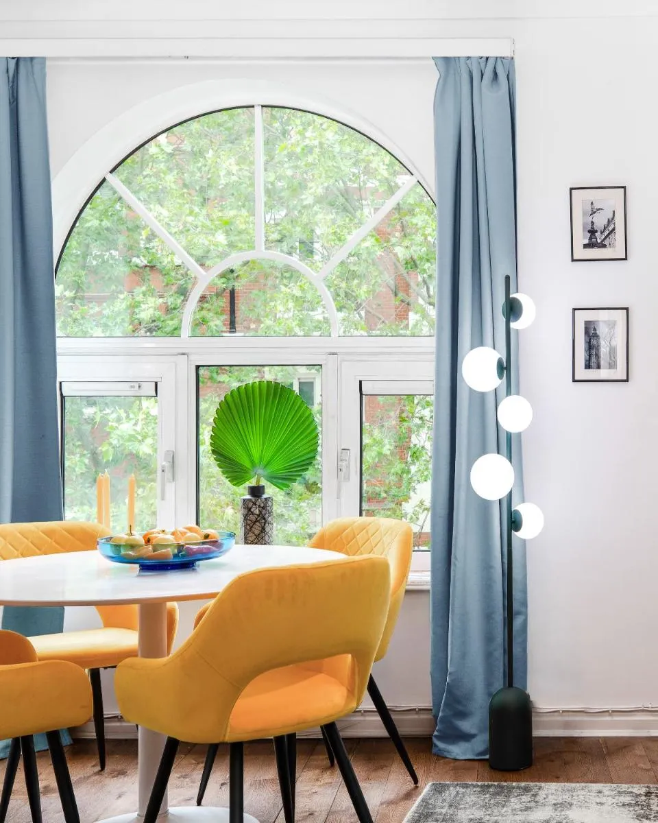 Image 3 of 1st Class Covent Garden Residences for 1st Class Guests