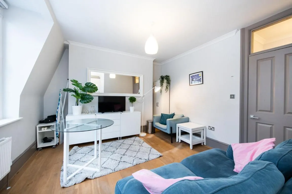 Image of 2Bed Cosy Flat in Vibrant Fitzrovia