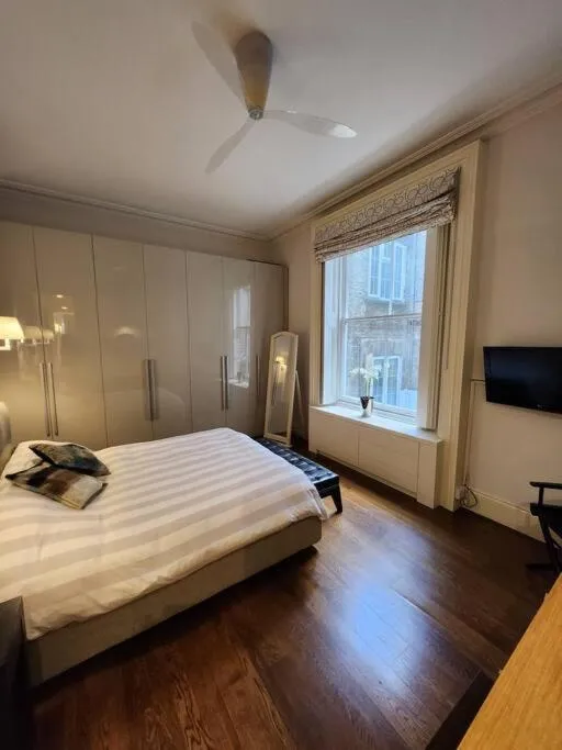 Image 5 of 2 Bedroom luxury flat in South Kensington