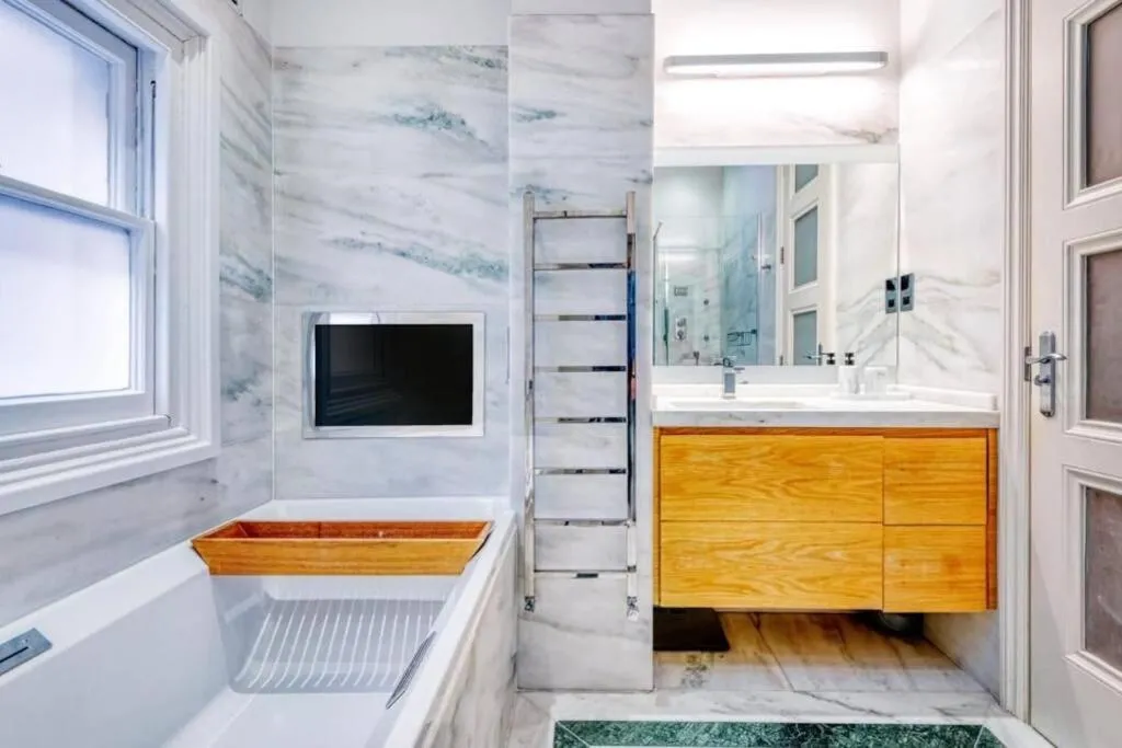 Image 1 of 2 Bedroom luxury flat in South Kensington