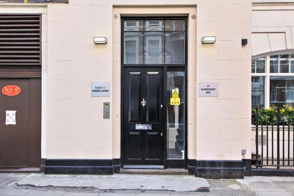 Image 6 of 2VH Virginia House, 31 Bloomsbury Way by City Living London