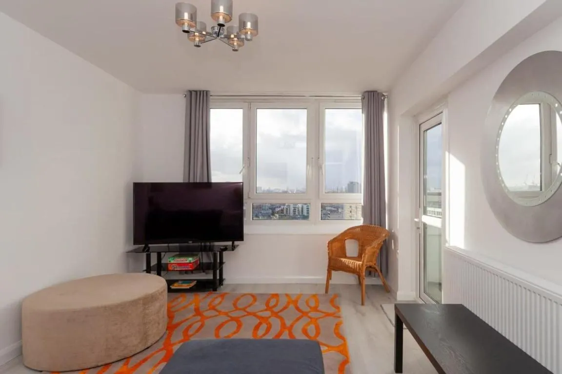 Image of 3 Bedroom Old Street Apartment – Amazing Views