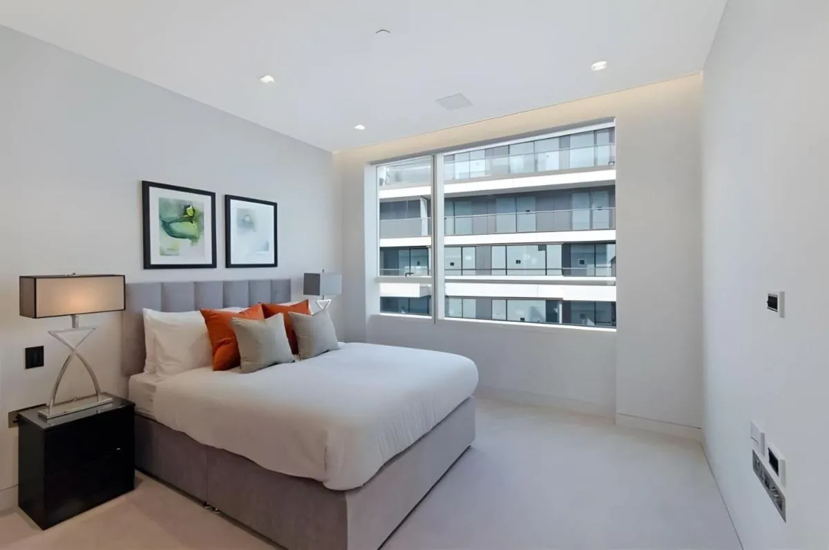 Image 1 of 3 Million Pound Luxury Large Tower Bridge Direct Views Sleeps 6