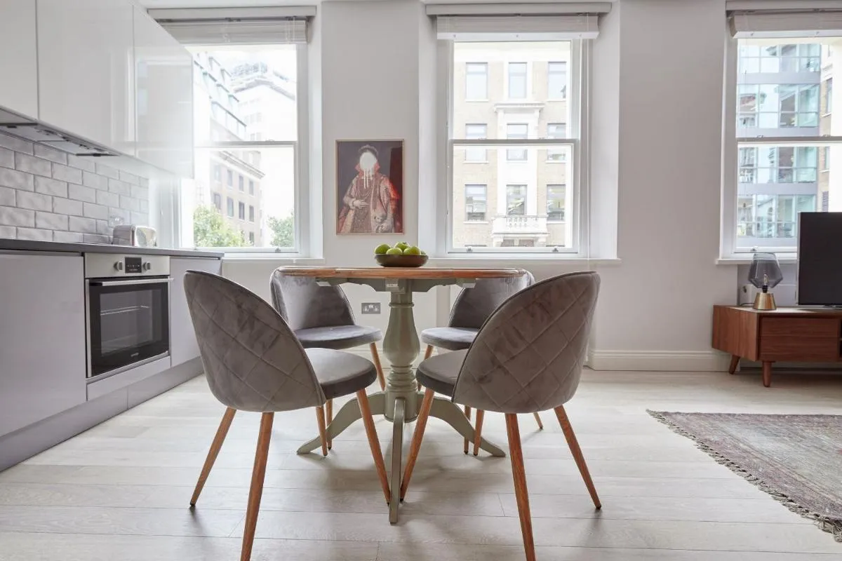 Image 3 of 3VH Virginia House, 31 Bloomsbury Way by City Living London