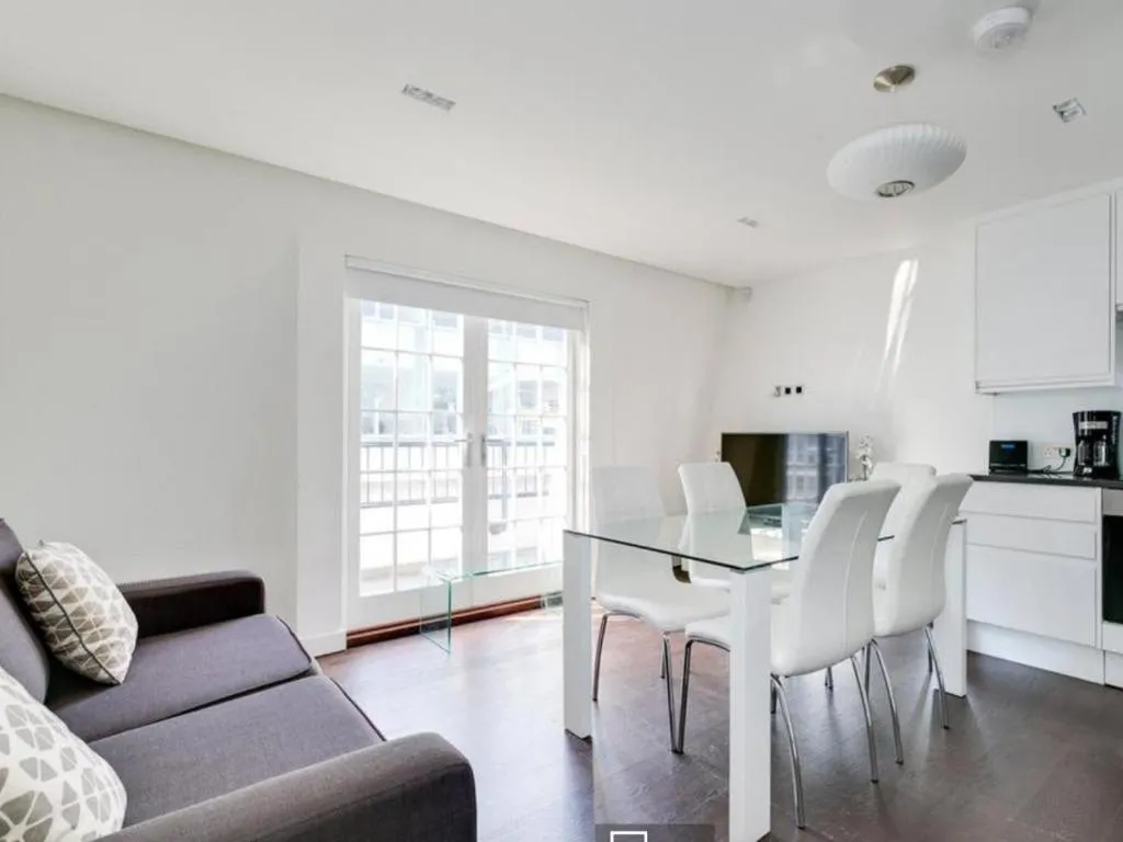 Image 3 of 3 bedroom penthouse with balcony
