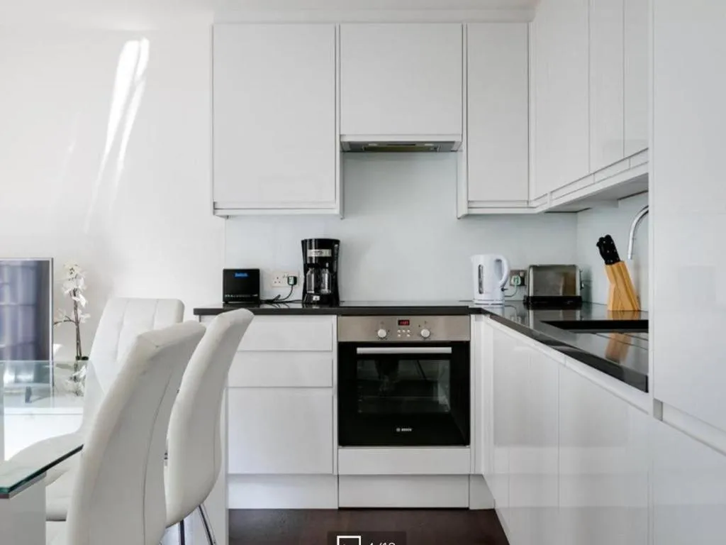 Image 6 of 3 bedroom penthouse with balcony