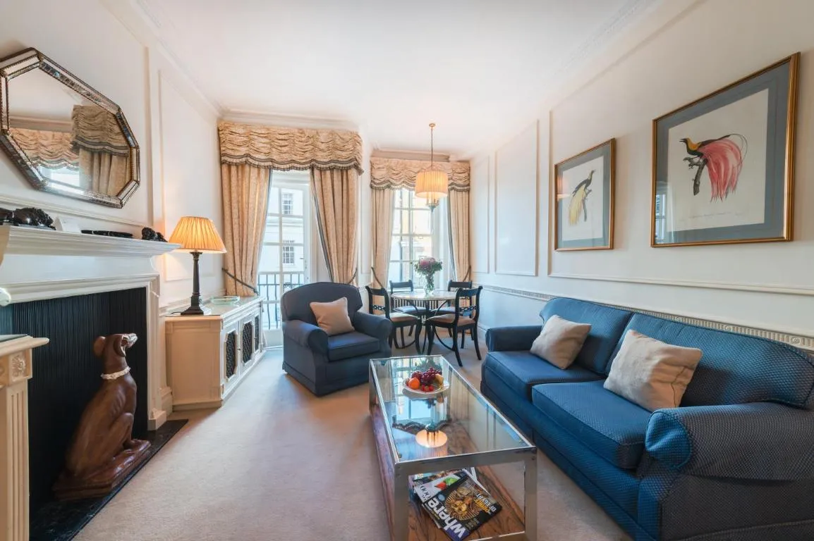 Image of 44 Curzon Street by Mansley