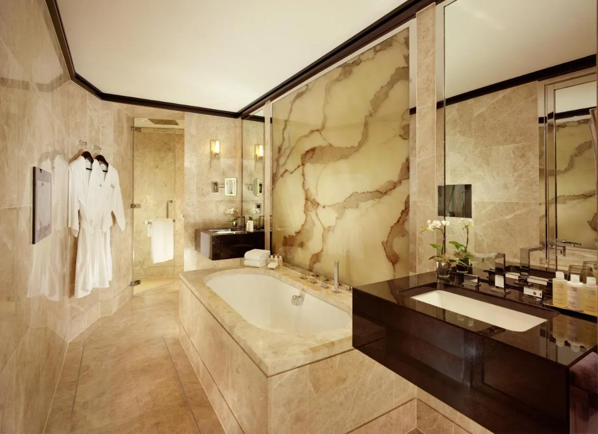Image 2 of 45 Park Lane – Dorchester Collection