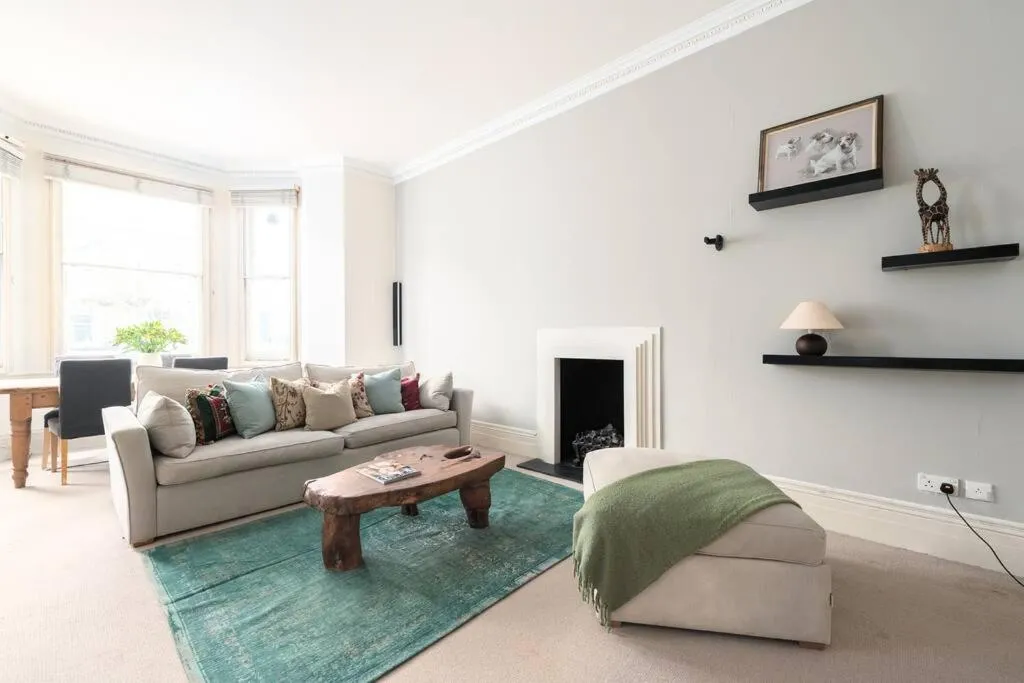 Image 4 of 48 Redcliffe Gardens by CAPITAL