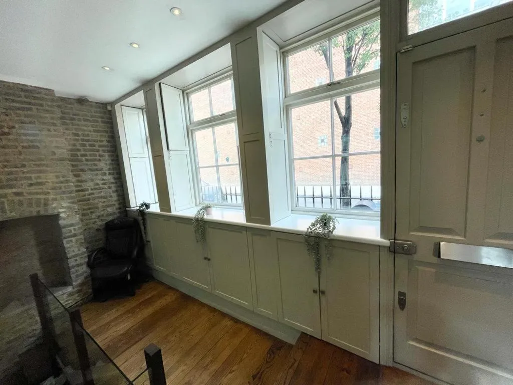 Image 1 of 4 floor Apartment in Covent Garden