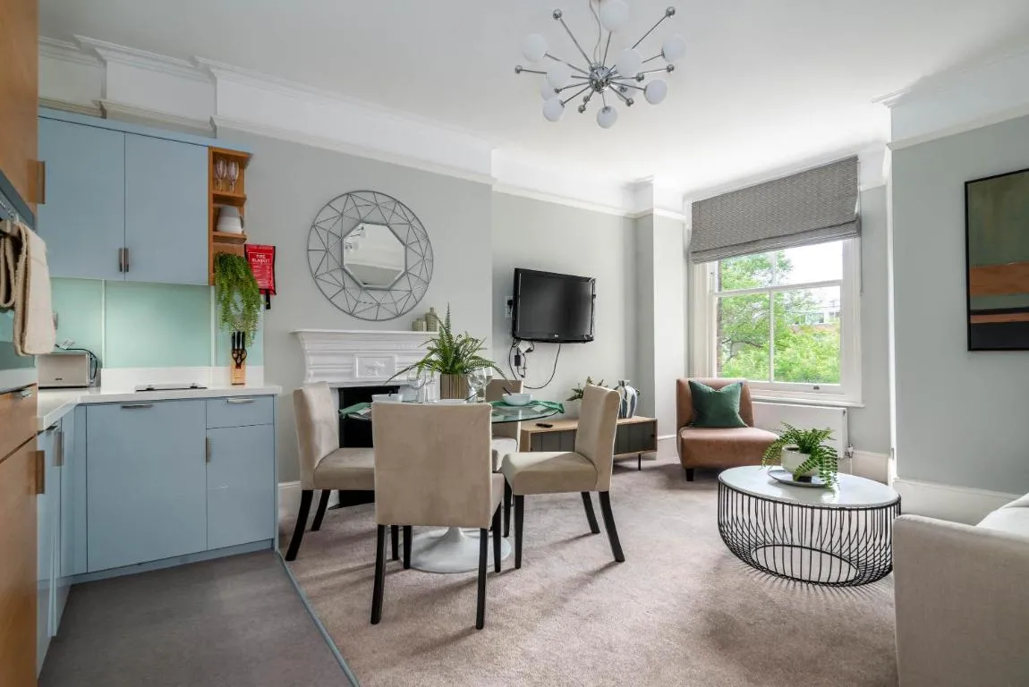 Image of 5 Doughty Street