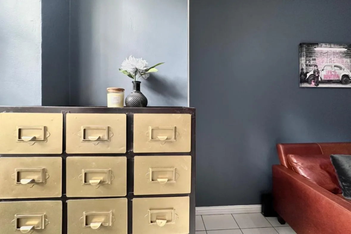 Image 2 of 5 star Kings Cross 2-Bed Apt for 5 Guests London
