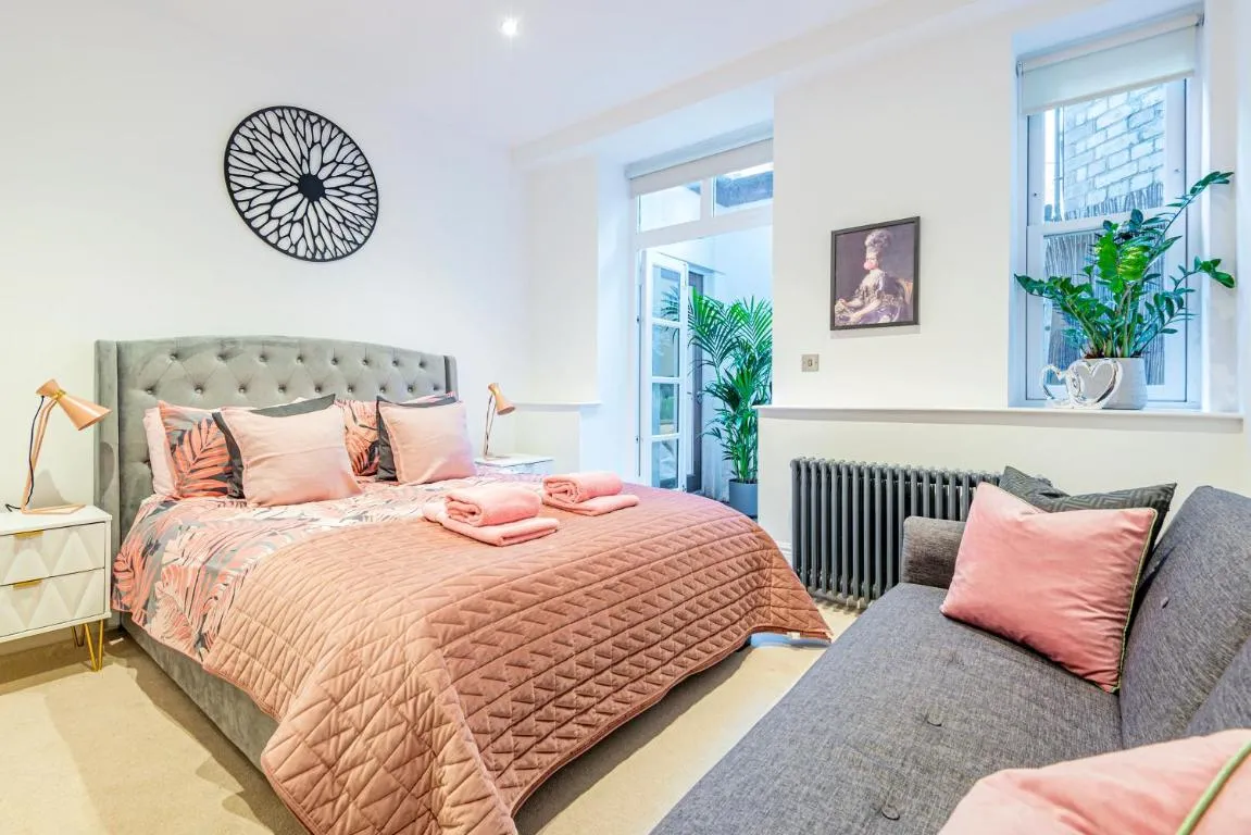 Image of ARCORE Premium Rental Shaftesbury Avenue