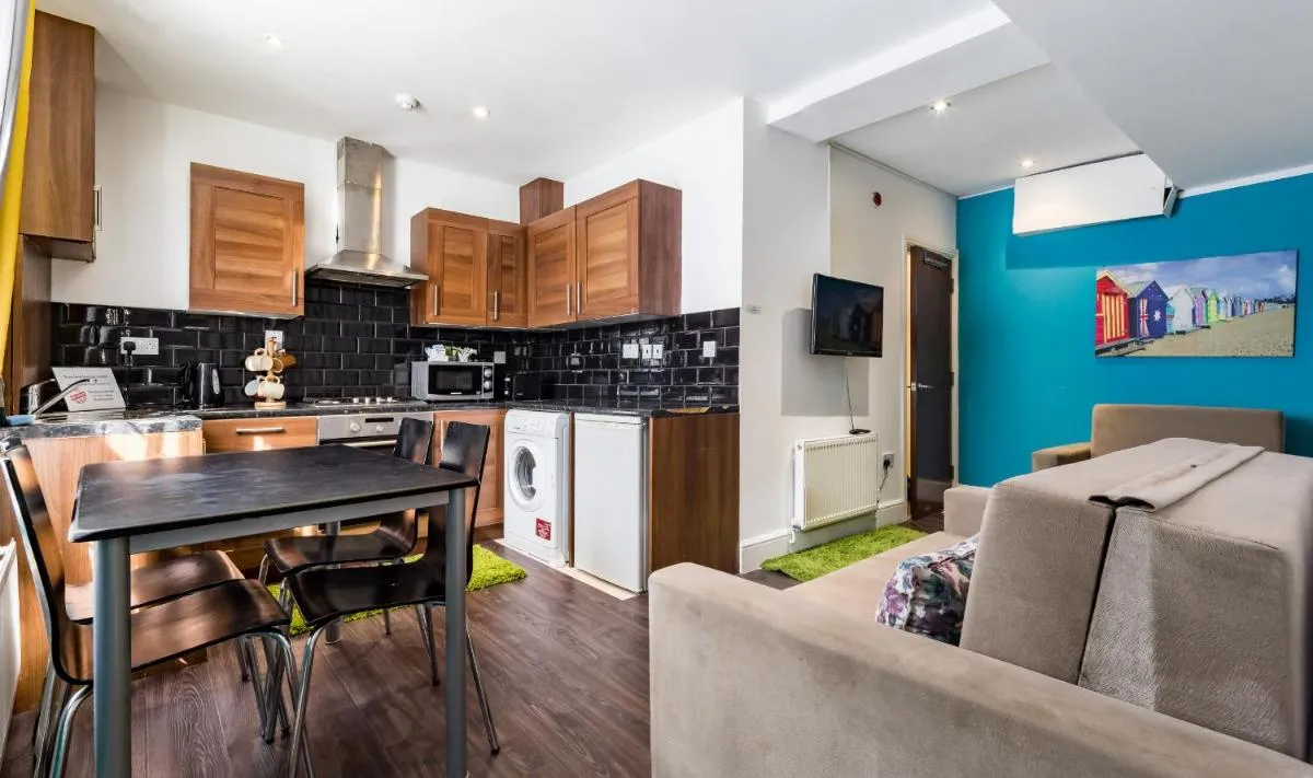 Image 2 of Aldgate Flats