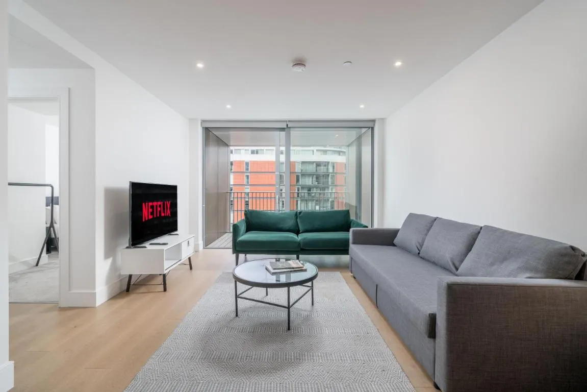 Image of Amazing Central London 2BR 2BA Apt near Battersea
