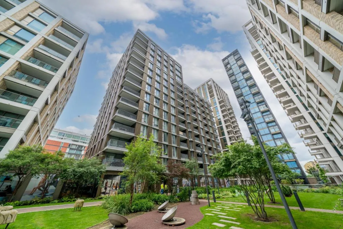 Image 5 of Amazing Central London 2BR 2BA Apt near Battersea
