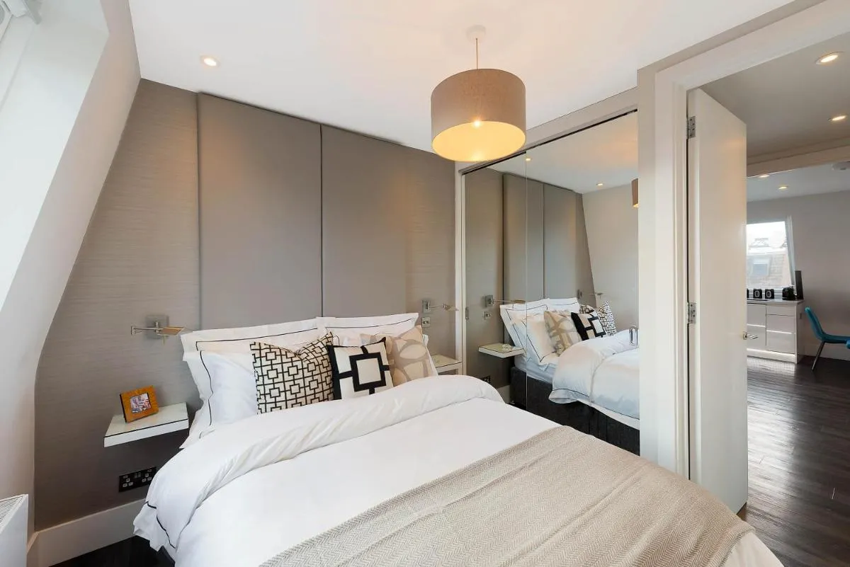 Image 5 of Amazing South Kensington Flat