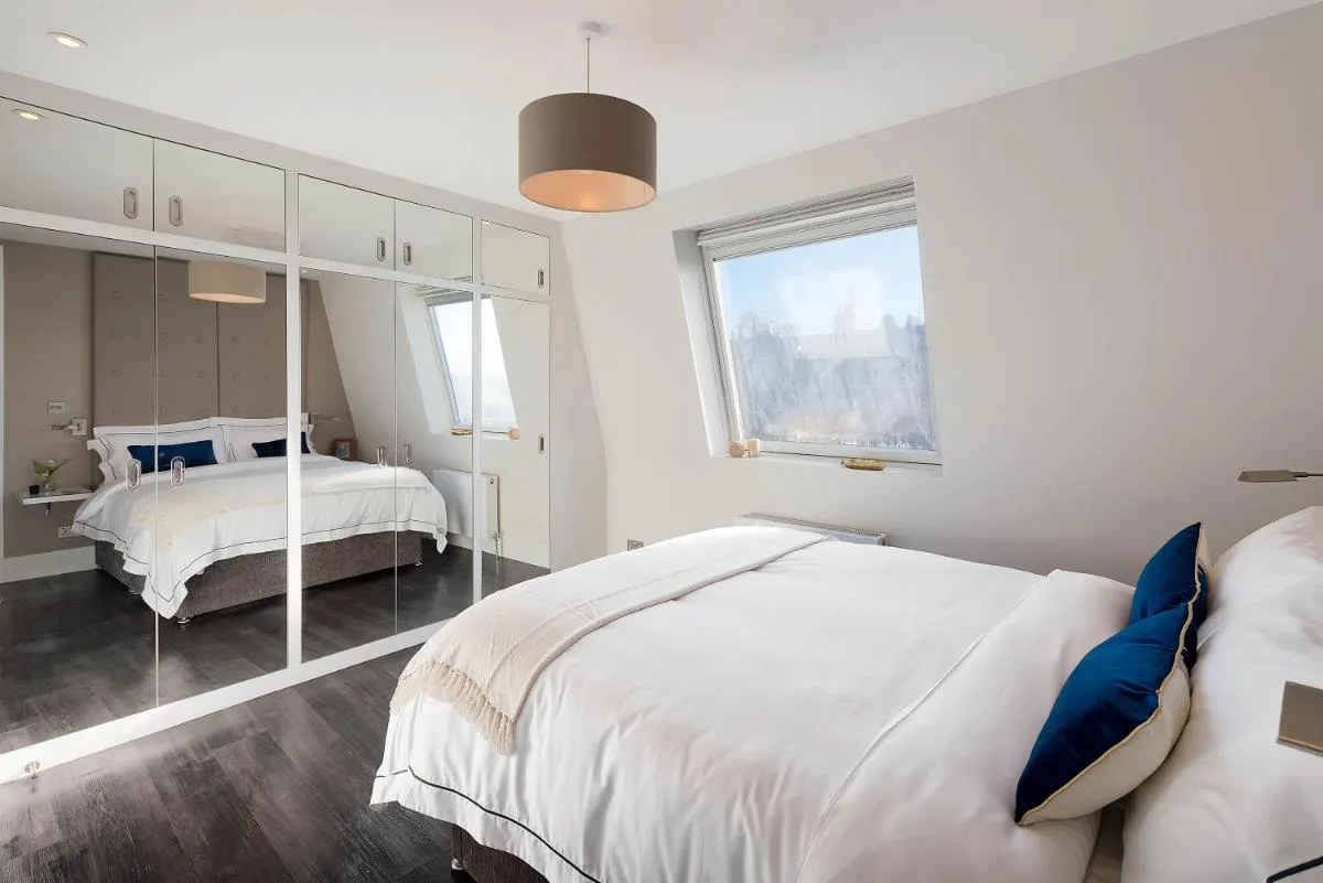 Image 1 of Amazing South Kensington Flat