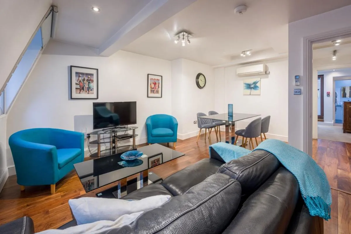 Image 4 of Apartment 4, 48 Bishopsgate by City Living London