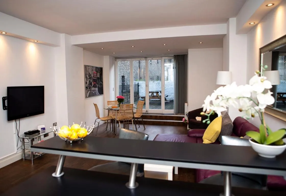 Image of Apt 1, Trafalgar Square 1st Floor by Indigo Flats