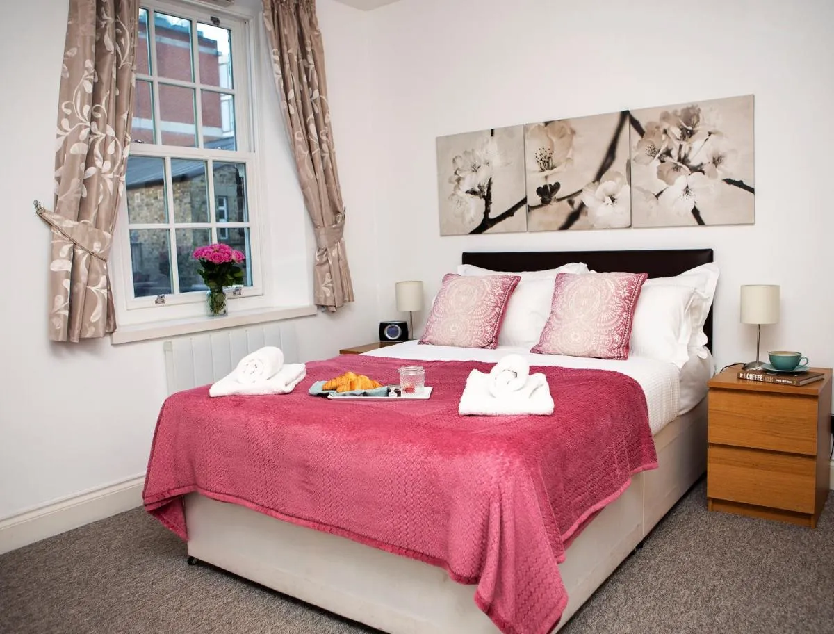 Image 1 of Apt 2, Trafalgar Square 2nd Floor by Indigo Flats