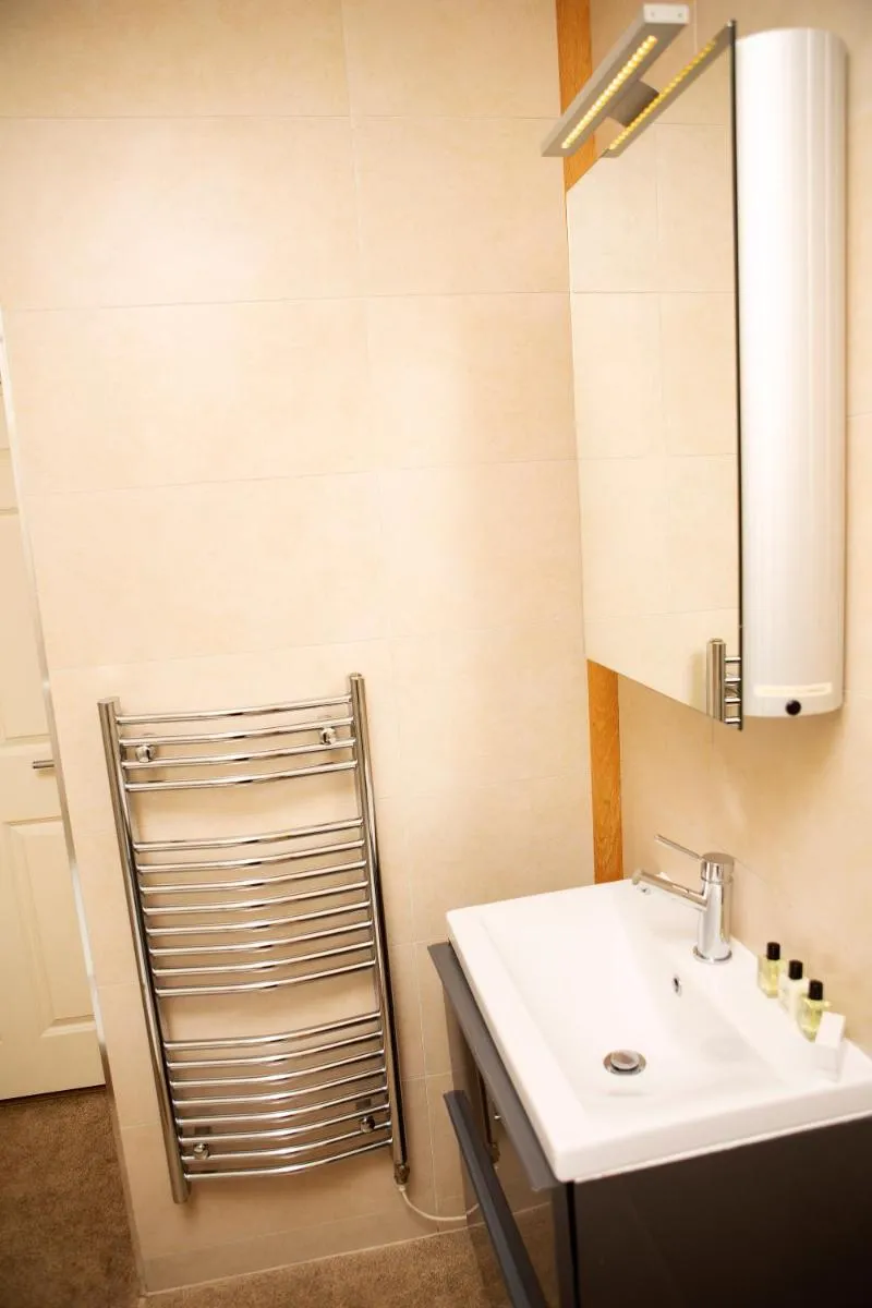Image 6 of Apt 2, Trafalgar Square 2nd Floor by Indigo Flats