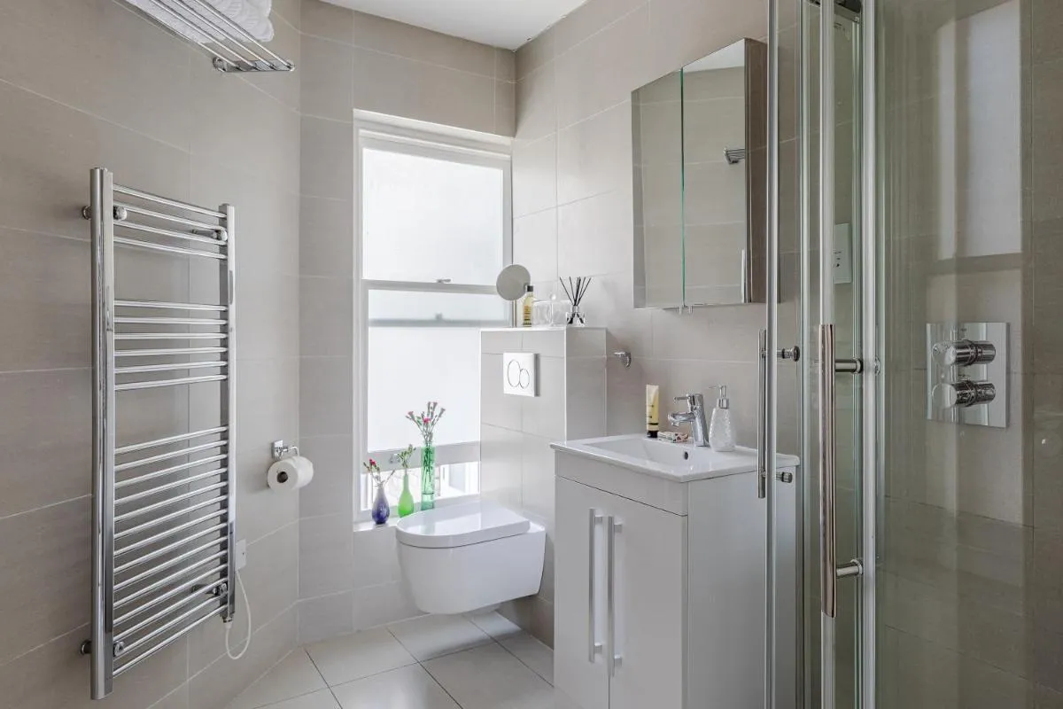 Image 3 of Architect’s Sophisticated Private 3bed 3bath House OFF OXFORD ST