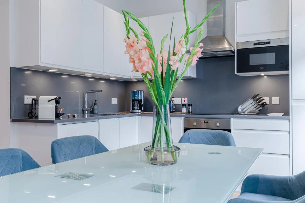 Image 4 of Architect’s Sophisticated Private 3bed 3bath House OFF OXFORD ST