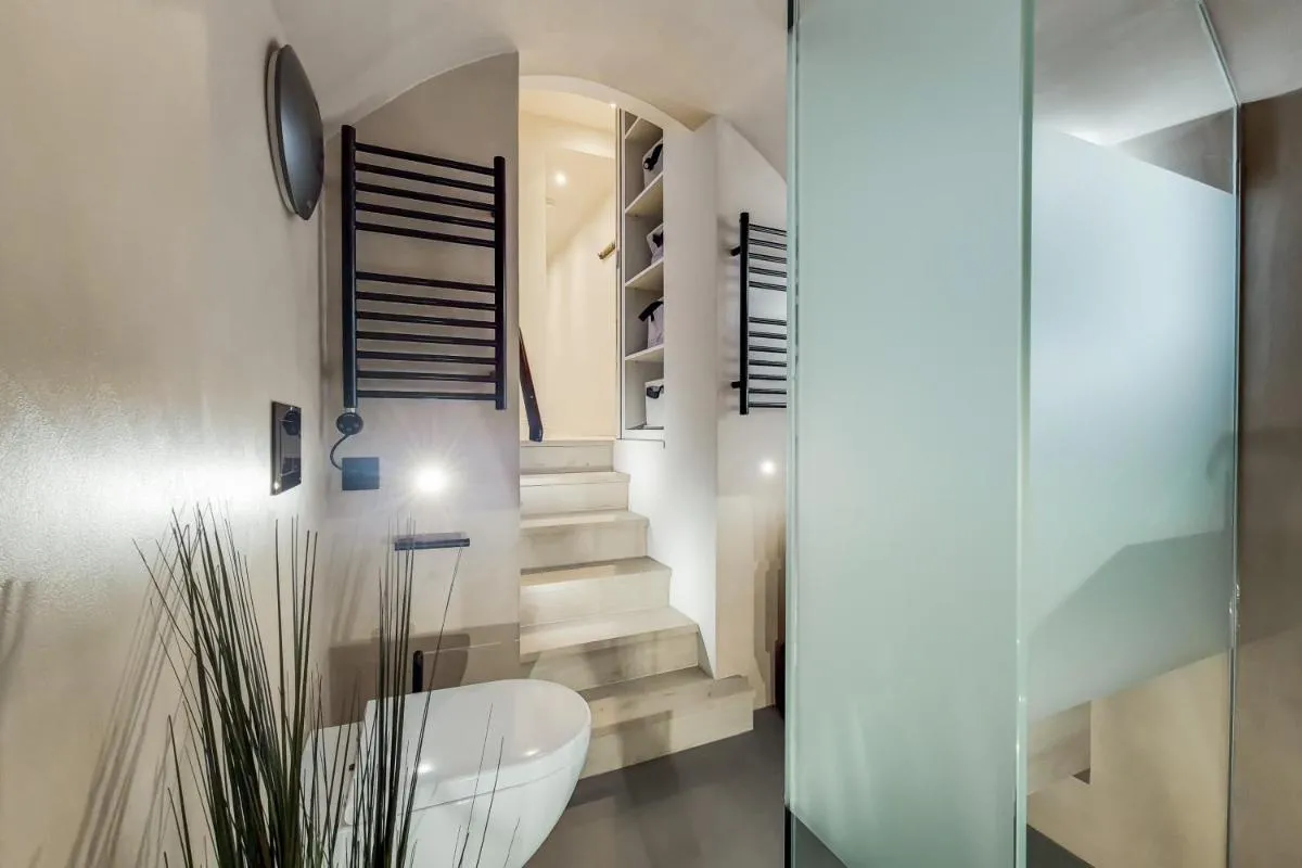 Image 2 of Argyle Apartments, Kings Cross