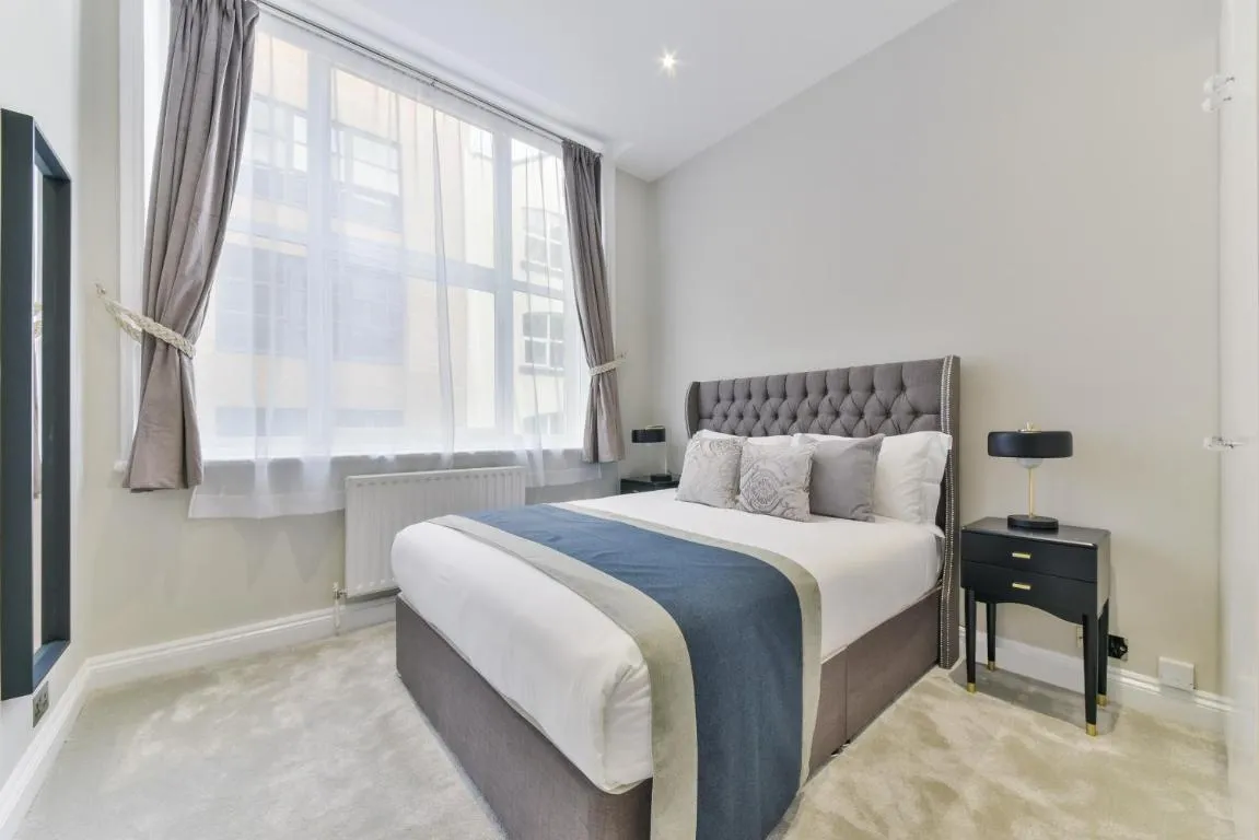 Image of Avari Apartments – Hatton Collection