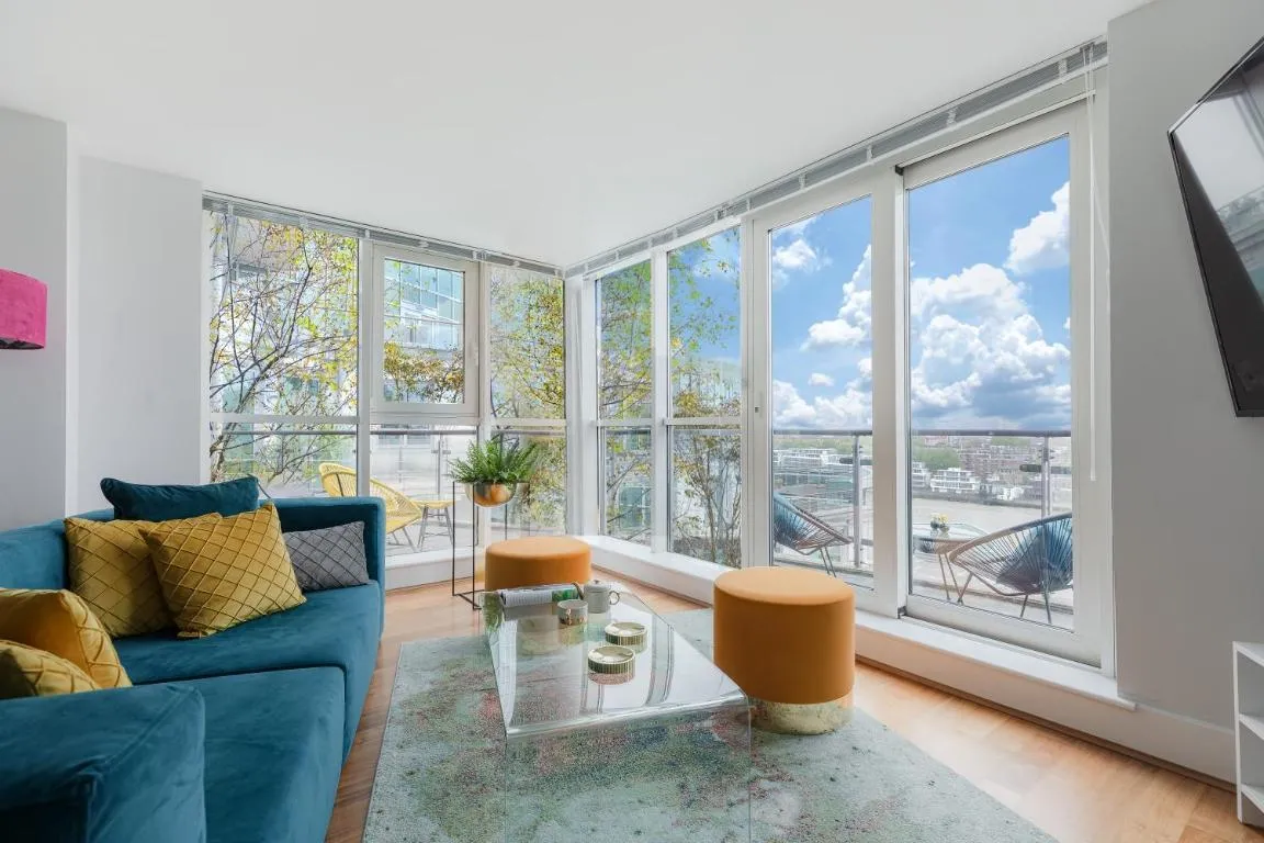 Image of BEST THAMES VIEW in TOWN! LARGE LUXXE NOMAD DESIGN FAMILY HOME