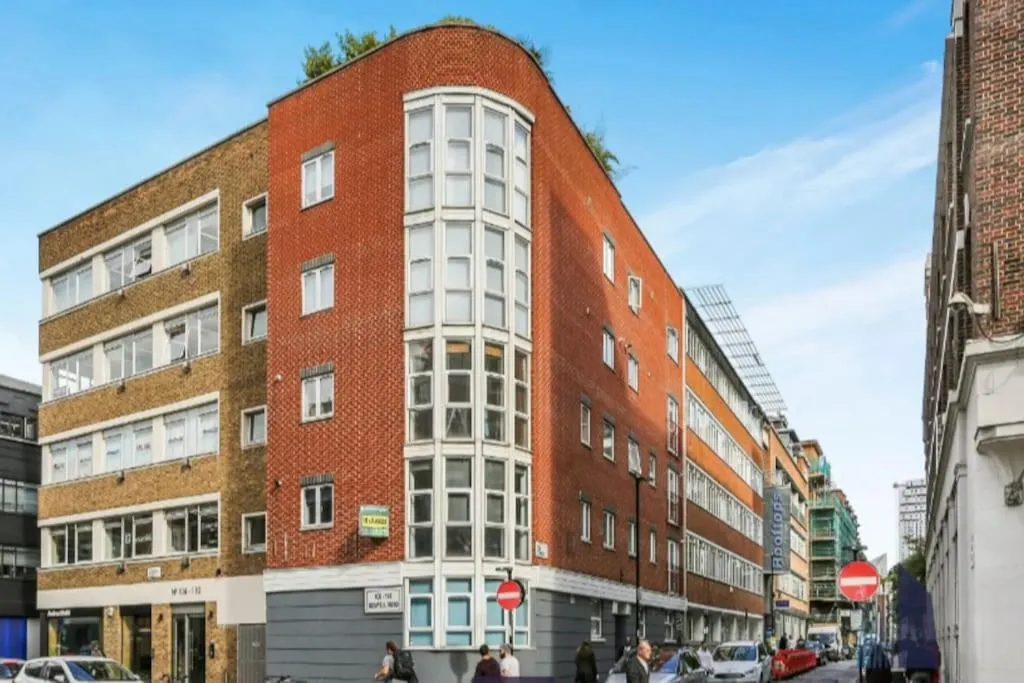 Image 5 of Barbican Pad by condokeeper