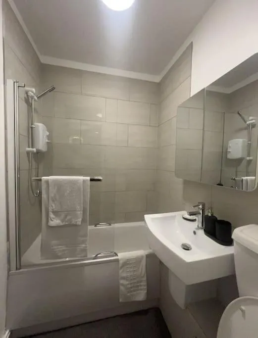 Image 4 of Beautiful Flat one bedroom in central London