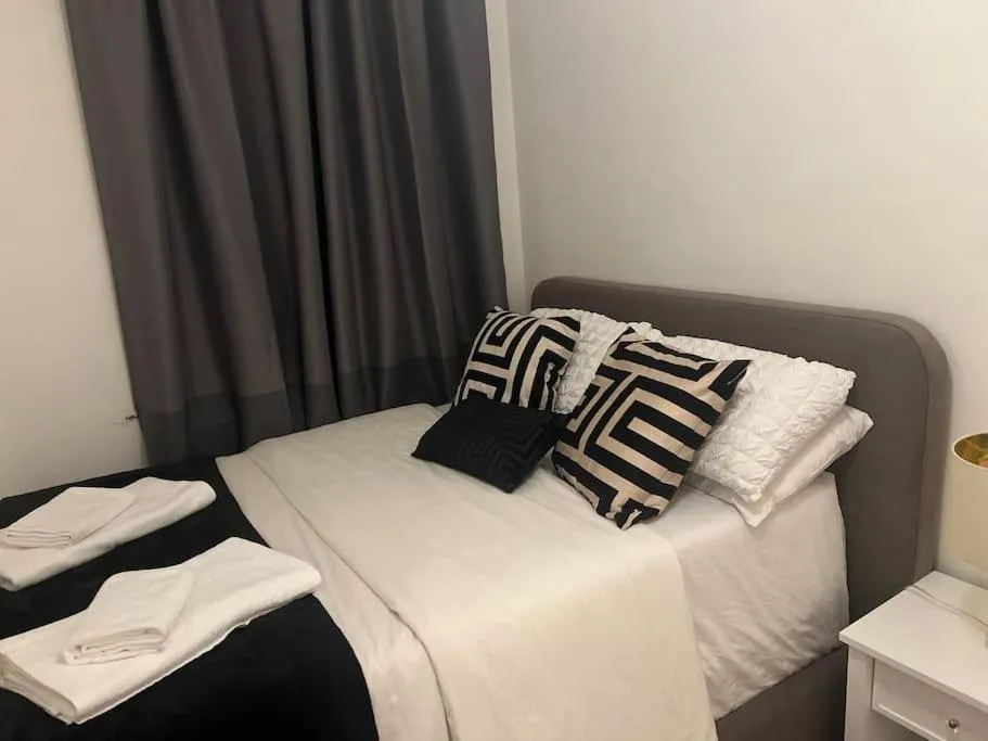 Image 1 of Beautiful Flat one bedroom in central London