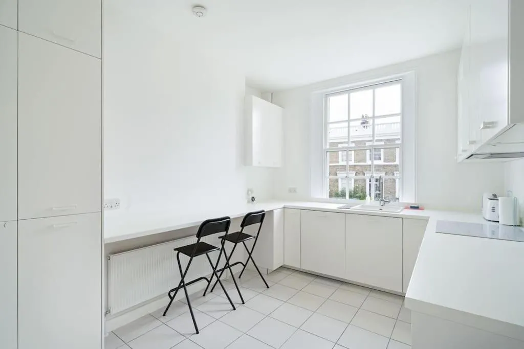 Image 6 of Beautiful maisonette in the heart of Chelsea