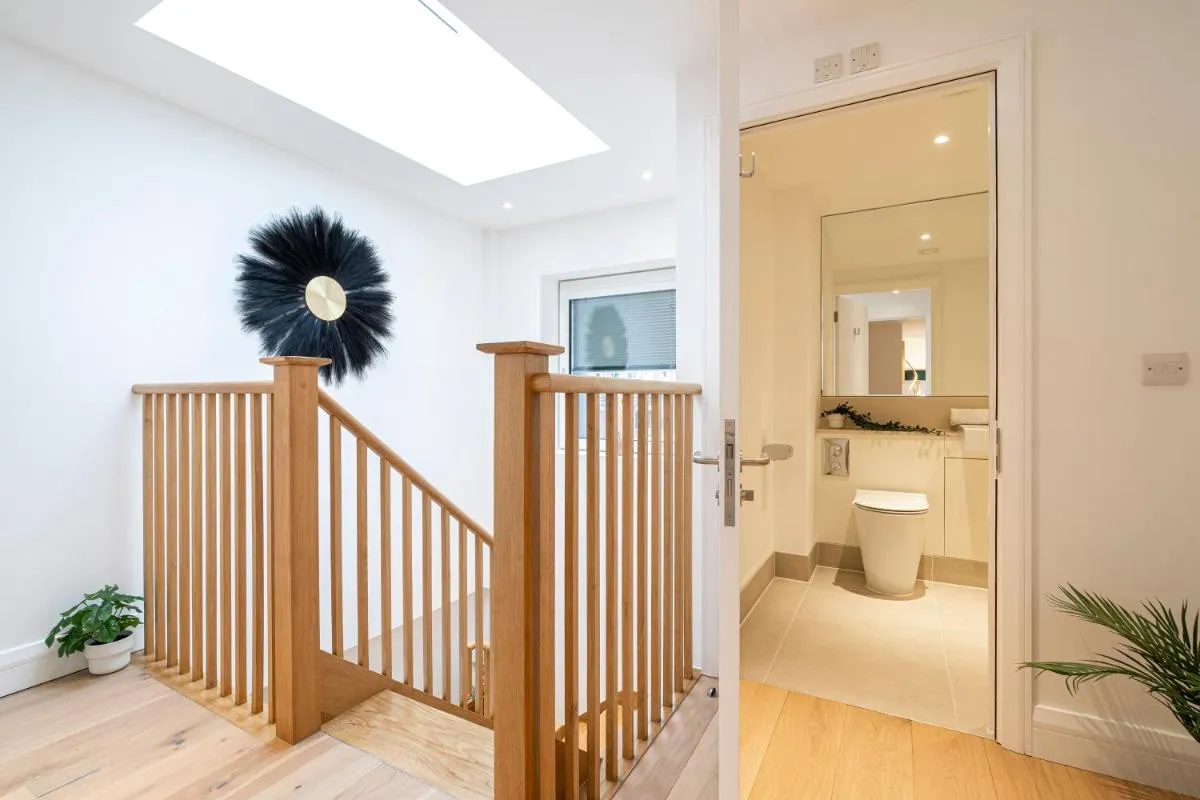 Image 2 of Belgravia Residence