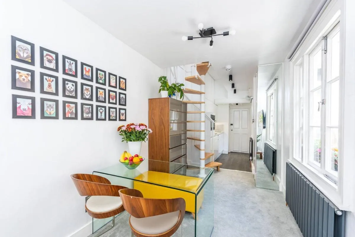 Image 3 of Bright, brand new 1 Bed Flat Central London