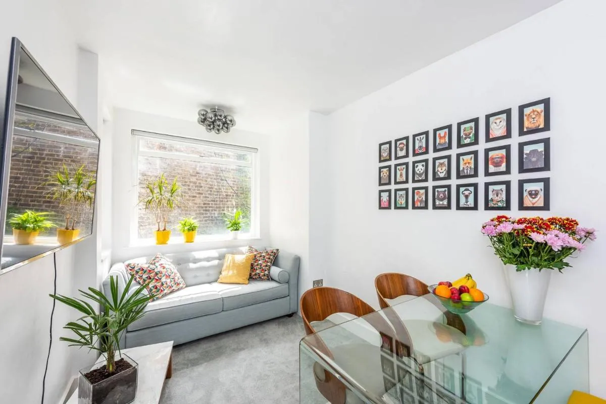 Image 4 of Bright, brand new 1 Bed Flat Central London