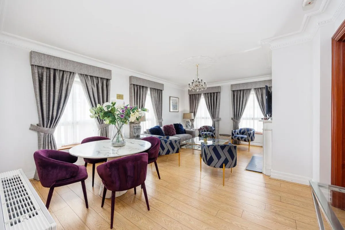 Image 2 of CARLTON COURT – MAYFAIR