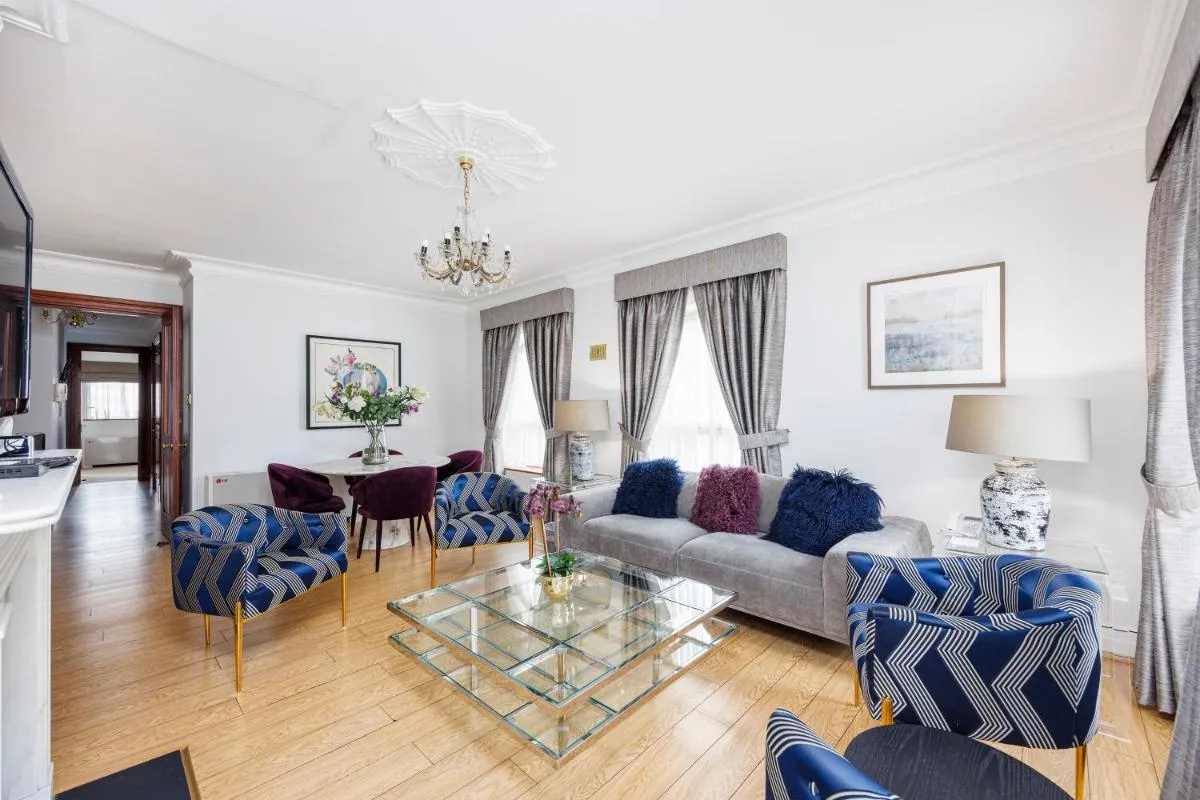 Image 5 of CARLTON COURT – MAYFAIR