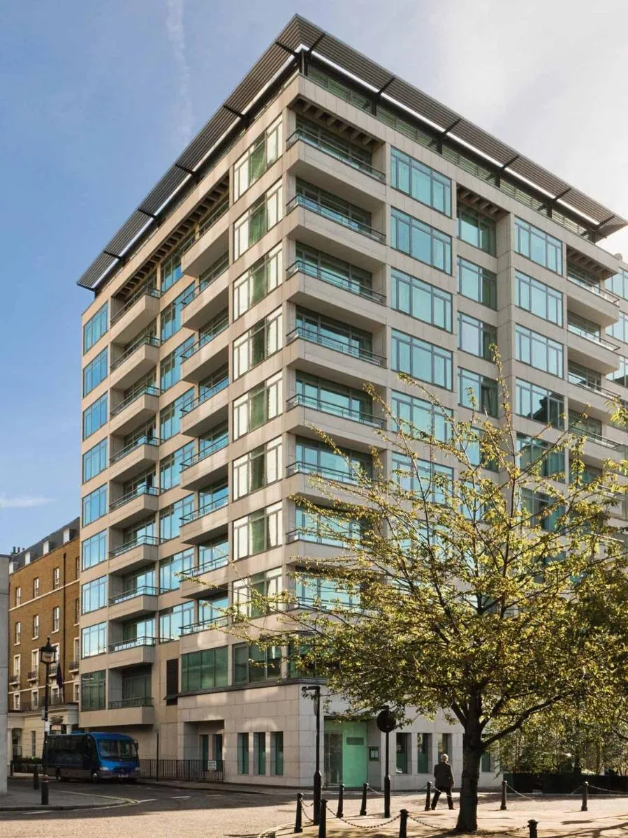 Image 3 of COMO Metropolitan London