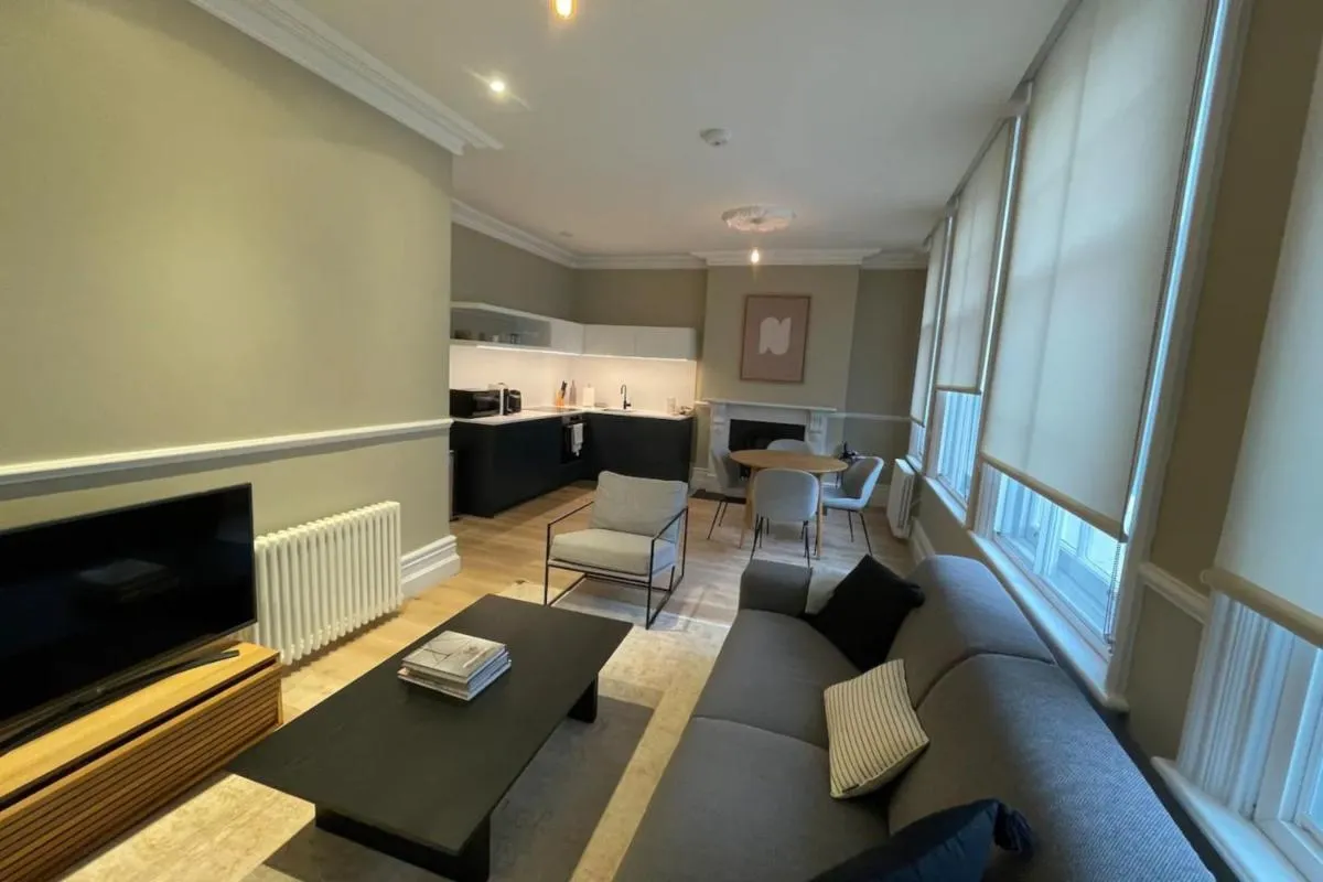 Image 5 of Central 1 Bedroom Apartment in Farringdon