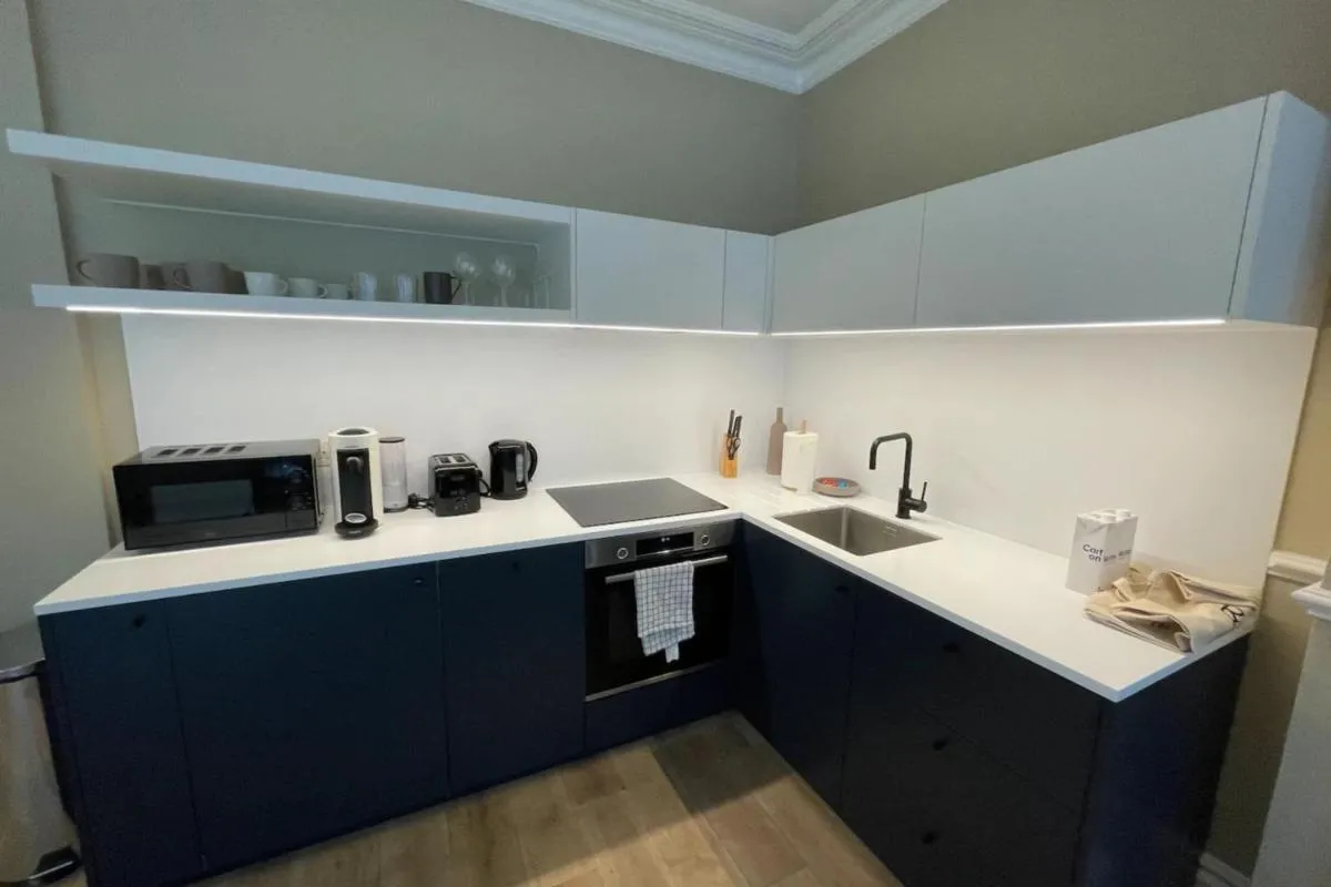 Image 3 of Central 1 Bedroom Apartment in Farringdon