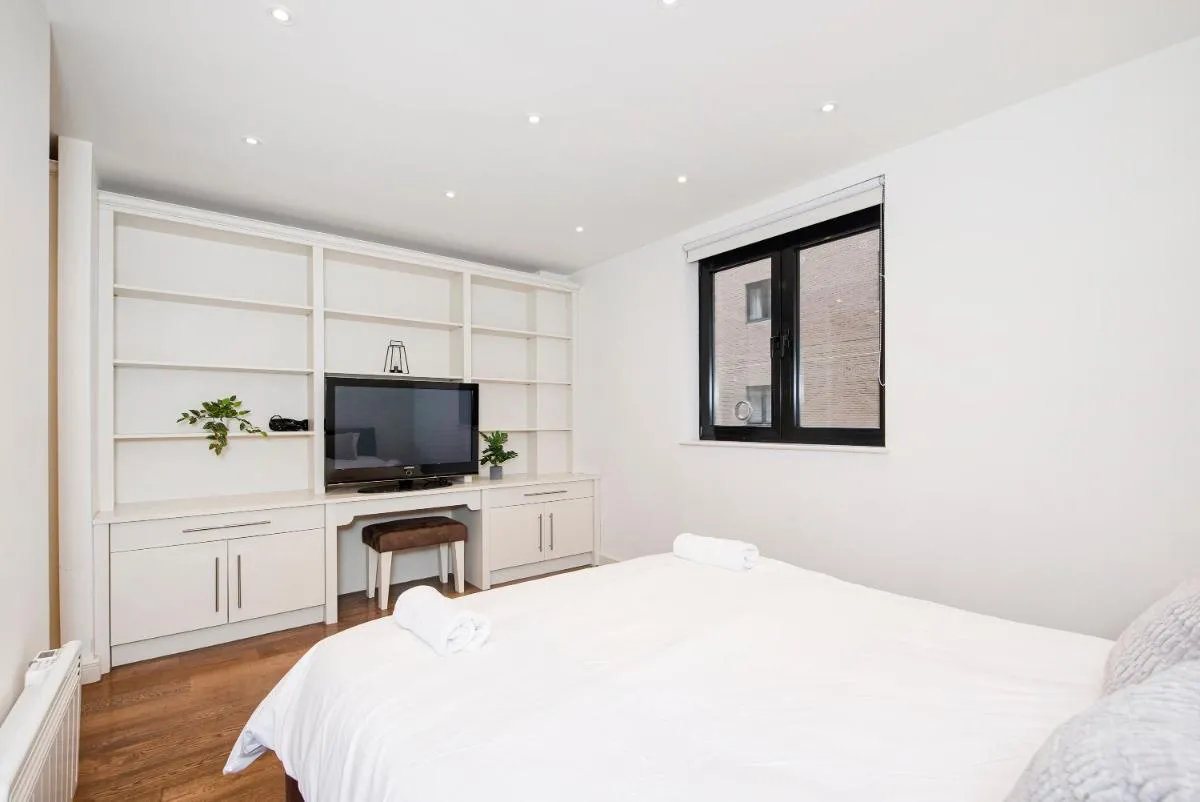 Image 5 of Central 2 Bed Maissonette