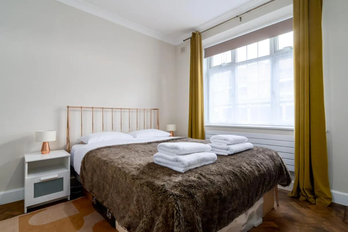 Image 6 of Central London 1 BR Apt in Vauxhall near Big Ben