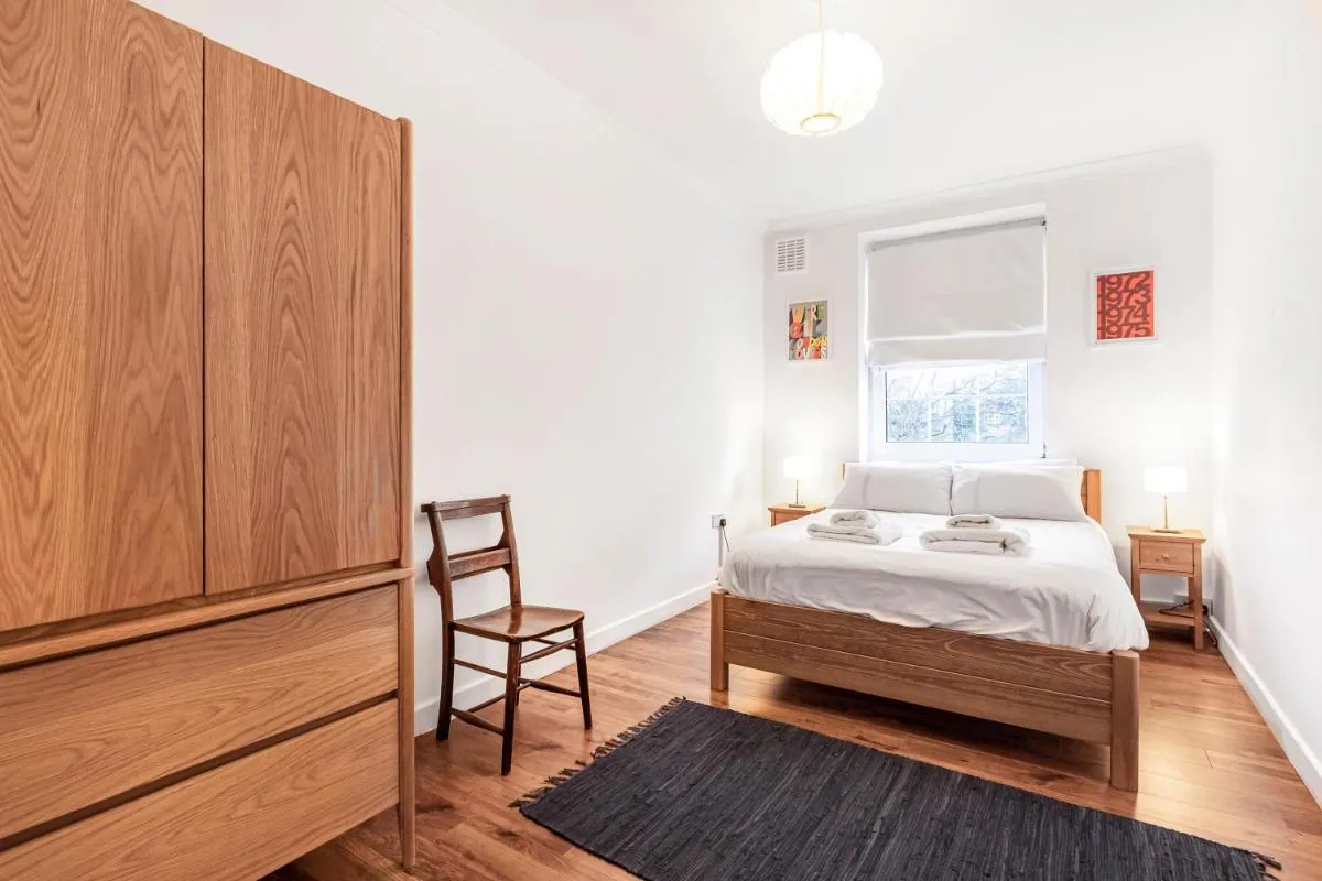 Image 1 of Central London Beautiful 2bed