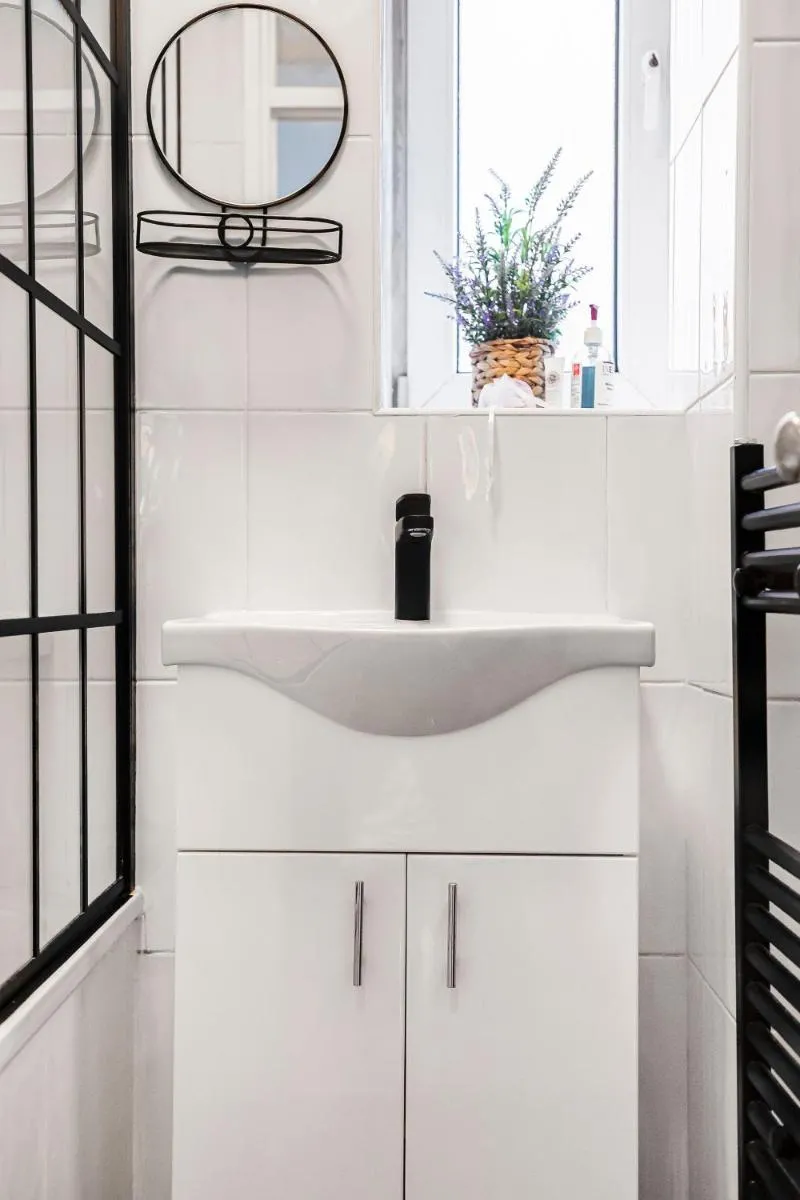 Image 3 of Central London Beautiful 2bed